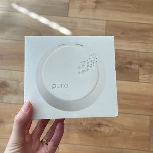 New Pura Air scent device